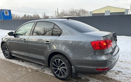 Volkswagen Jetta VI, 2012 год, 1 100 000 рублей, 2 фотография