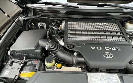 Toyota Land Cruiser 200, 2012 год, 4 300 000 рублей, 17 фотография