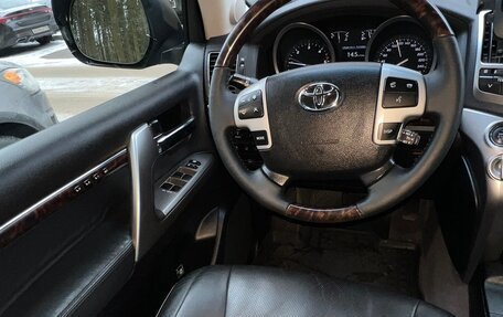 Toyota Land Cruiser 200, 2012 год, 4 300 000 рублей, 7 фотография
