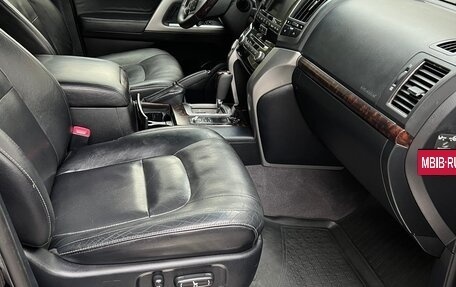 Toyota Land Cruiser 200, 2012 год, 4 300 000 рублей, 13 фотография