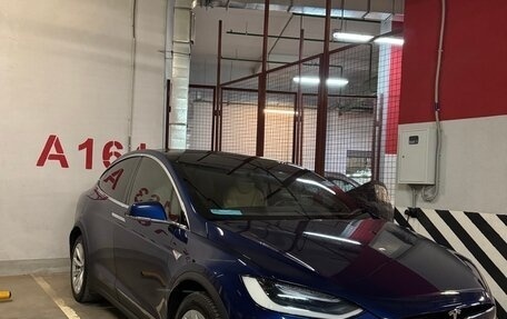 Tesla Model X I, 2015 год, 4 900 000 рублей, 4 фотография