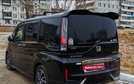 Honda Stepwgn IV, 2015 год, 1 650 000 рублей, 11 фотография