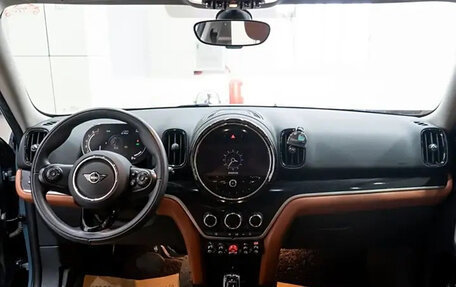 MINI Countryman II (F60), 2021 год, 2 600 000 рублей, 10 фотография