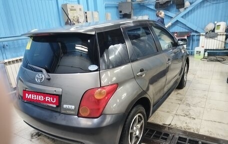 Toyota Ist II, 2004 год, 525 000 рублей, 2 фотография