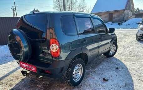 Chevrolet Niva I рестайлинг, 2016 год, 760 000 рублей, 3 фотография