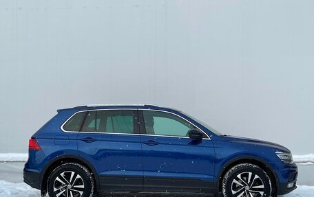 Volkswagen Tiguan II, 2019 год, 2 227 800 рублей, 13 фотография