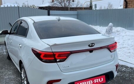 KIA Rio IV, 2019 год, 1 550 000 рублей, 10 фотография