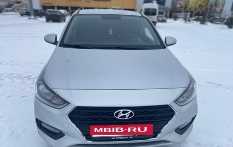 Hyundai Solaris II рестайлинг, 2017 год, 1 240 000 рублей, 2 фотография