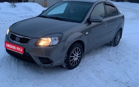 KIA Rio II, 2011 год, 630 000 рублей, 2 фотография