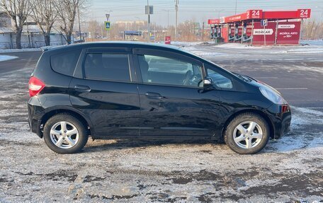 Honda Fit III, 2011 год, 920 000 рублей, 2 фотография