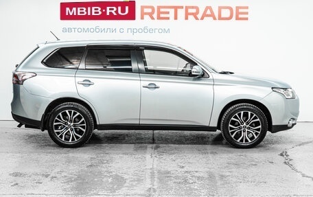 Mitsubishi Outlander III рестайлинг 3, 2012 год, 1 345 000 рублей, 4 фотография