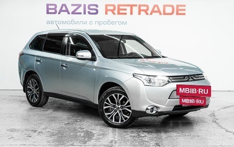 Mitsubishi Outlander III рестайлинг 3, 2012 год, 1 345 000 рублей, 3 фотография