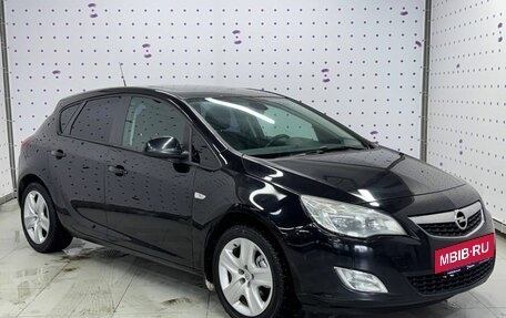 Opel Astra J, 2011 год, 869 000 рублей, 3 фотография