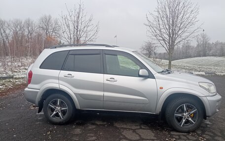 Toyota RAV4, 2002 год, 750 000 рублей, 4 фотография