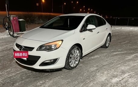 Opel Astra J, 2013 год, 1 100 000 рублей, 10 фотография