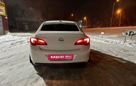 Opel Astra J, 2013 год, 1 100 000 рублей, 9 фотография