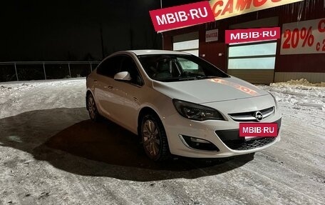 Opel Astra J, 2013 год, 1 100 000 рублей, 4 фотография