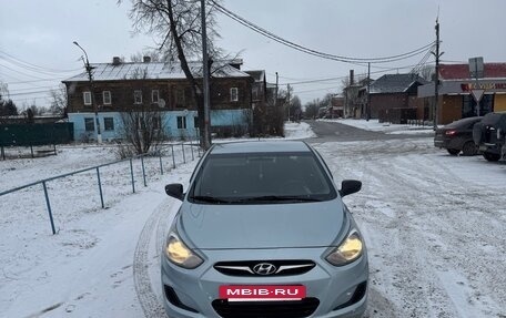 Hyundai Solaris II рестайлинг, 2013 год, 955 000 рублей, 3 фотография