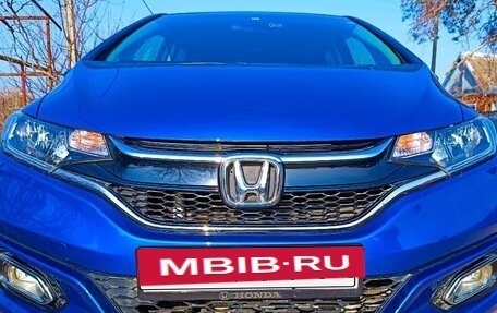 Honda Fit III, 2018 год, 1 345 000 рублей, 2 фотография