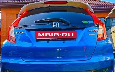 Honda Fit III, 2018 год, 1 345 000 рублей, 8 фотография