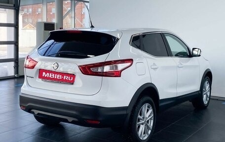 Nissan Qashqai, 2016 год, 2 130 000 рублей, 5 фотография