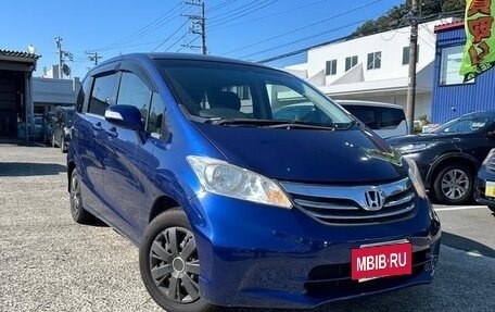 Honda Freed I, 2012 год, 914 555 рублей, 2 фотография
