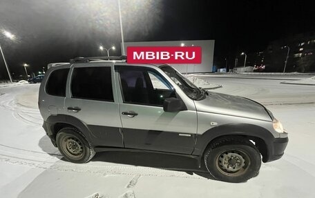 Chevrolet Niva I рестайлинг, 2011 год, 370 000 рублей, 4 фотография