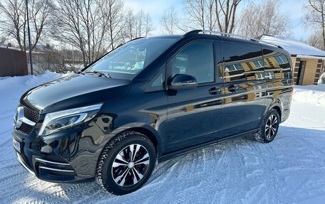 Mercedes-Benz V-Класс, 2021 год, 8 700 000 рублей, 13 фотография