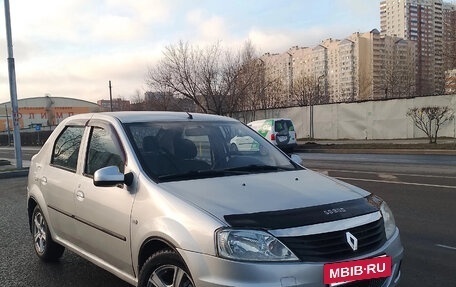 Renault Logan I, 2013 год, 500 000 рублей, 2 фотография