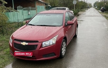 Chevrolet Cruze II, 2010 год, 620 000 рублей, 2 фотография