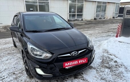 Hyundai Solaris II рестайлинг, 2012 год, 870 000 рублей, 4 фотография