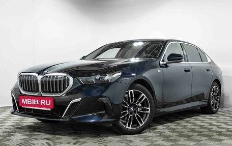 BMW 5 серия, 2024 год, 8 800 000 рублей, 2 фотография