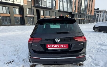 Volkswagen Tiguan II, 2019 год, 2 600 000 рублей, 4 фотография