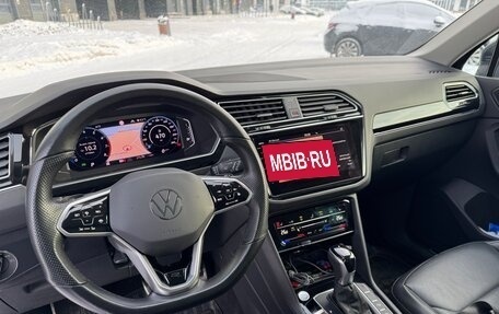 Volkswagen Tiguan II, 2019 год, 2 600 000 рублей, 12 фотография