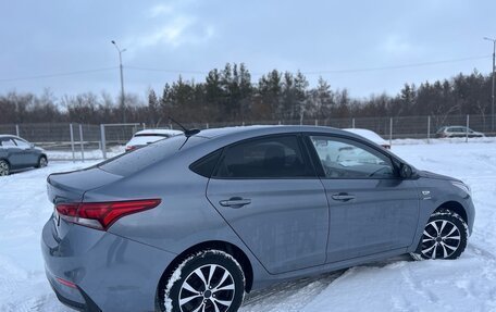 Hyundai Solaris II рестайлинг, 2019 год, 1 335 000 рублей, 3 фотография