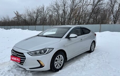 Hyundai Elantra VI рестайлинг, 2016 год, 1 360 000 рублей, 1 фотография