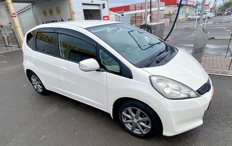 Honda Fit III, 2011 год, 830 000 рублей, 3 фотография