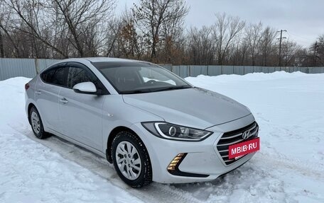 Hyundai Elantra VI рестайлинг, 2016 год, 1 360 000 рублей, 3 фотография