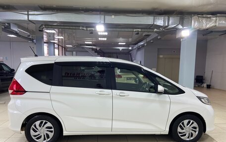 Honda Freed II, 2016 год, 1 617 000 рублей, 5 фотография