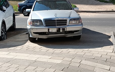 Mercedes-Benz C-Класс, 1994 год, 560 000 рублей, 1 фотография