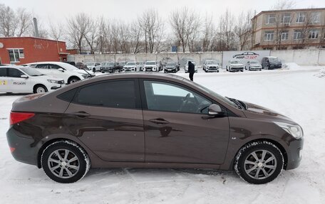 Hyundai Solaris II рестайлинг, 2014 год, 930 000 рублей, 32 фотография