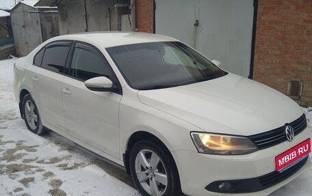 Volkswagen Jetta VI, 2012 год, 1 349 000 рублей, 1 фотография