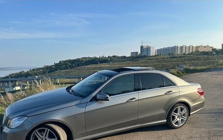 Mercedes-Benz E-Класс, 2010 год, 1 550 000 рублей, 1 фотография