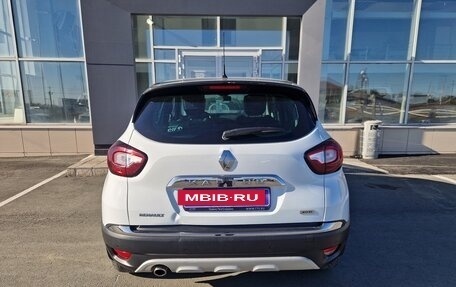 Renault Kaptur I рестайлинг, 2017 год, 1 630 000 рублей, 2 фотография