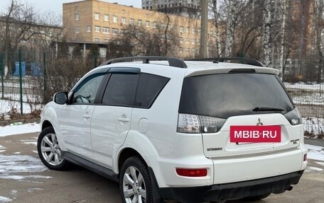 Mitsubishi Outlander III рестайлинг 3, 2011 год, 1 125 000 рублей, 3 фотография