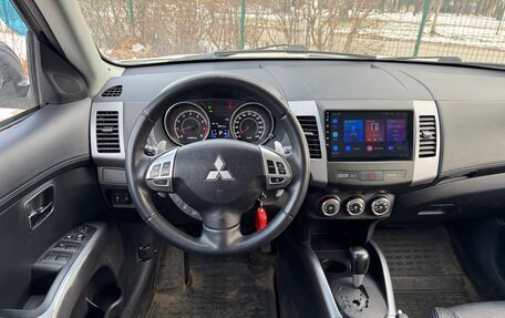 Mitsubishi Outlander III рестайлинг 3, 2011 год, 1 125 000 рублей, 25 фотография