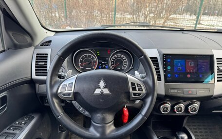 Mitsubishi Outlander III рестайлинг 3, 2011 год, 1 125 000 рублей, 23 фотография