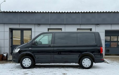 Volkswagen Caravelle T6 рестайлинг, 2016 год, 2 910 000 рублей, 8 фотография