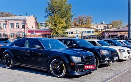 Chrysler 300C II, 2004 год, 1 700 000 рублей, 2 фотография