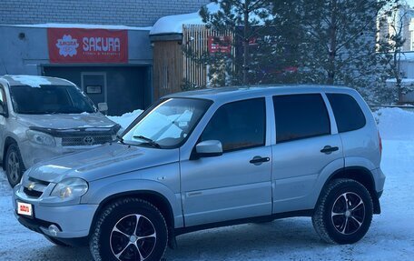 Chevrolet Niva I рестайлинг, 2016 год, 670 000 рублей, 4 фотография